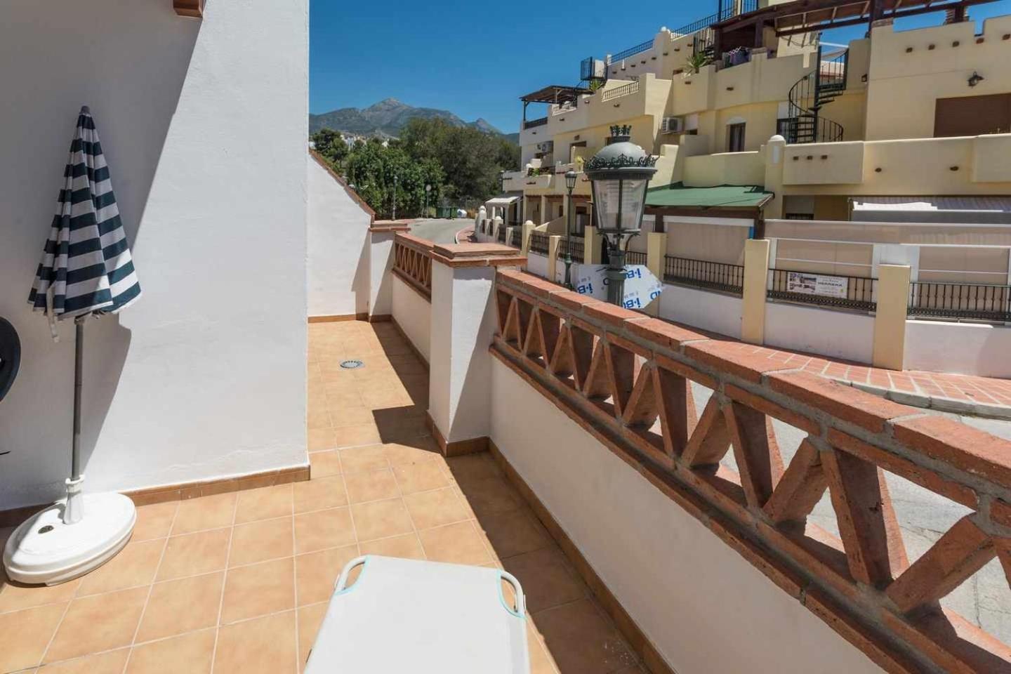 Apartamento Chimenea Playa - 2 Dormitorios Y Terraza Nerja Exterior photo